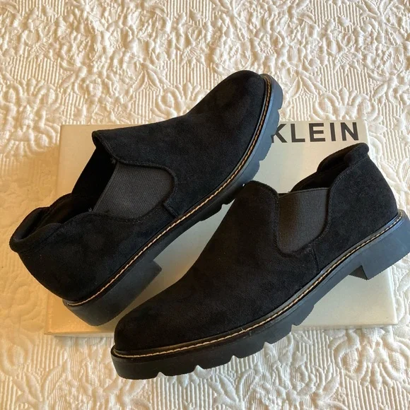 New In Box Anne Klein Suede Shoes - Picture 10 of 16